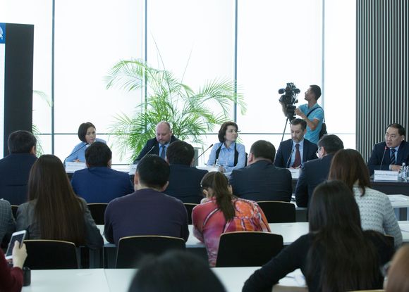 «Самұрық-Қазына» өкілдері сатып алулар моделінің артықшылықтары туралы баяндады