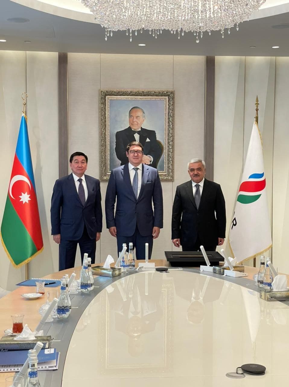 Делегация АО «Самрук-Қазына» обсудила в Баку вопросы стратегического партнерства и сотрудничества