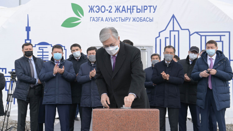 Мемлекет басшысы Алматы қаласындағы екінші жылу электр станциясына барды