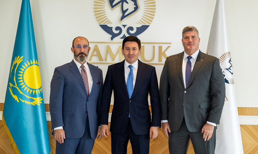 Nurlan Zhakupov, the Head of Samruk Kazyna JSC, met with Mr. Derek Magness, President of Chevron Eurasia and Mr. William Lacobie, General Director of Tengizchevroil