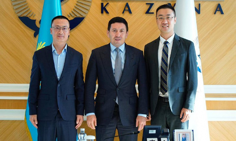 «Самұрық-Қазына» АҚ басқарма төрағасы Нұрлан Жақыпов Huawei Technologies Kazakhstan компаниясының бас директоры Чжао Сюймен және HMN Tech компаниясының жаһандық сату жөніндегі президенті Джастин Хумен кездесті.