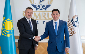 Глава «Самрук-Қазына» Нурлан Жакупов провел встречу с президентом АО «Международный аэропорт Алматы» Гокером Косе 