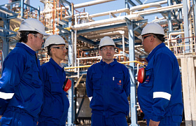 «Самұрық-Қазына» басшысы Нұрлан Жақыпов Румынияда «ҚазМұнайГаз» және KMG International (Rompetrol) басшылығымен кездесті