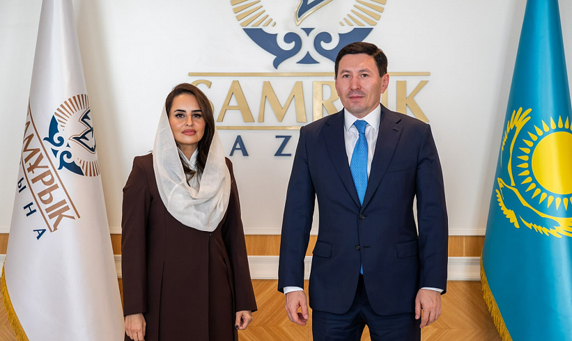 Nurlan Zhakupov, Samruk-Kazyna CEO, met with Deemah AlYahya, Secretary-General of the Digital Cooperation Organization (DCO)