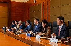 Nurlan Zhakupov met with Jeny Yeung, Chief Executive Officer of MTR Corporation