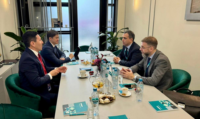 Nurlan Zhakupov, the Chairman of the Management Board of Samruk-Kazyna JSC is in St. Petersburg on an official visit. Here he held a meeting with Mikhail Karissalov, the Chairman of the Management Board and Chief Executive Officer of SIBUR.