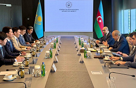 During a working visit to Baku, Nurlan Zhakupov, Chairman of the Management Board of Samruk-Kazyna JSC, met with Mikayil Jabbarov, Minister of Economy of the Republic of Azerbaijan