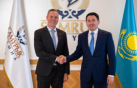 «Самұрық-Қазына» басшысы Нұрлан Жақыпов ExxonMobil компаниясының аға вице-президенті Питер Ларденмен кездесті