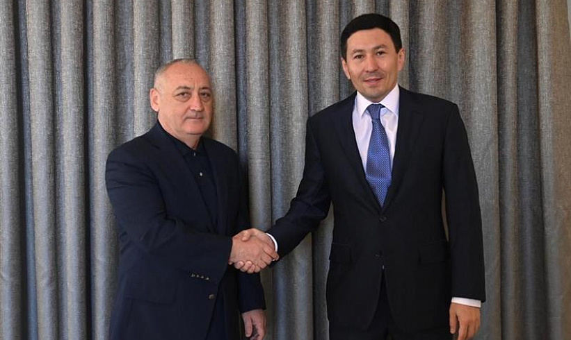 Nurlan Zhakupov held a meeting in Bukhara with Shukhrat Vafaev, Executive Director of the Fund for Reconstruction and Development of the Republic of Uzbekistan
