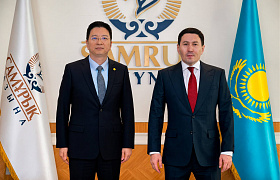 Samruk-Kazyna Chairman Nurlan Zhakupov Met with Energy China Overseas Investment Chairman Lin Xiaodan