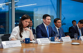 Нурлан Жакупов провел переговоры с генеральным директором Hong Kong Exchanges and Clearing (HKEX) Бонни Й Чан в Гонконге