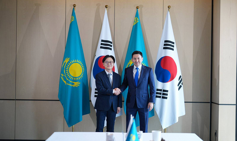 Samruk-Kazyna CEO Nurlan Zhakupov Meets with the Minister of Trade, Industry and Resources of the Republic of Korea