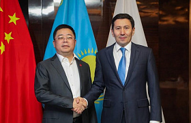 Nurlan Zhakupov Met with Mr. Lu Jie, founder of Guodong Network Communication Group in Beijing